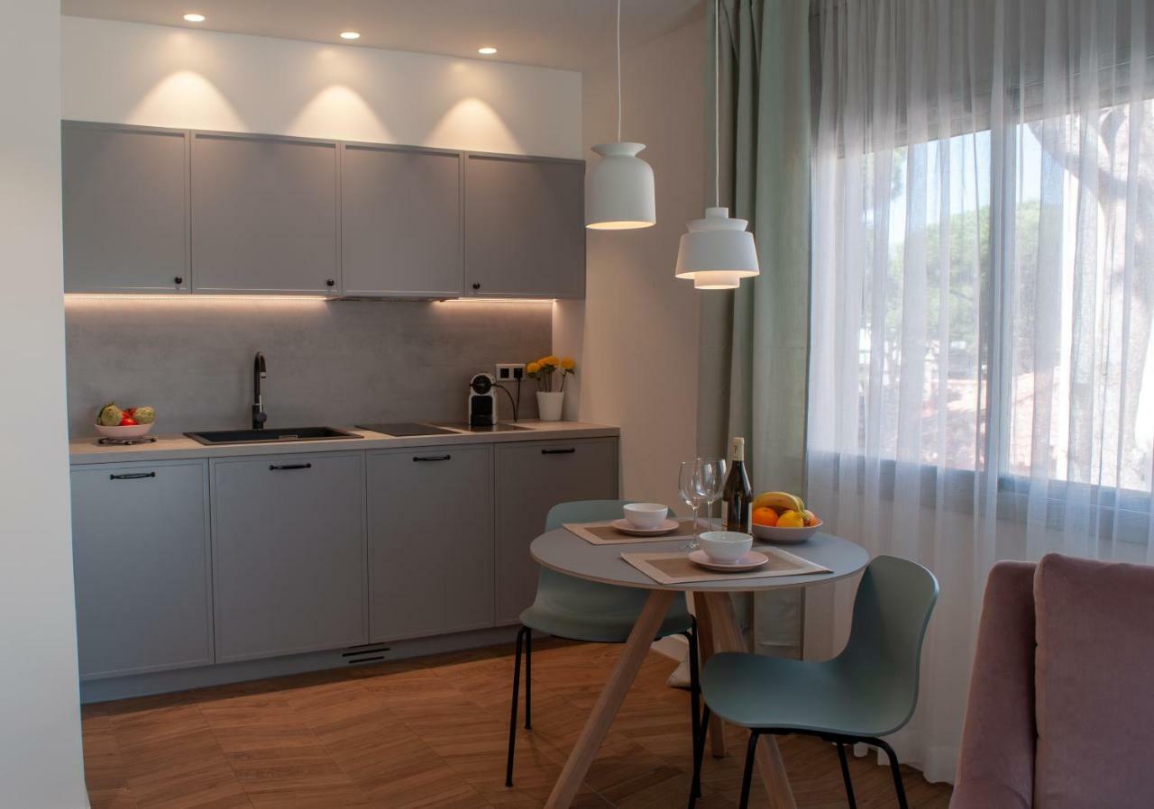 Apartamentos Porta Coeli Castelldefels Ngoại thất bức ảnh